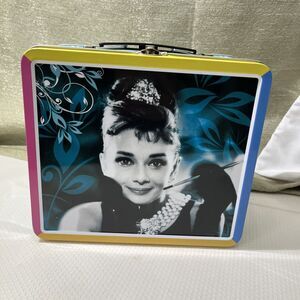 Audrey Hepburn Breakfast at Tiffany's Lunch Box